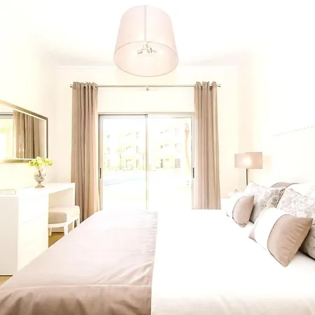 Апартаменты Spacious In With Pool And Terrace *
