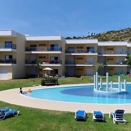 Spacious In With Pool And Terrace Албуфейра