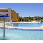 Apartmán Spacious In With Pool And Terrace