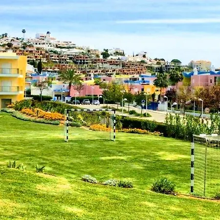 Spacious In With Pool And Terrace