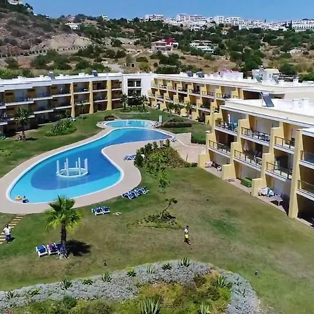 Spacious In With Pool And Terrace