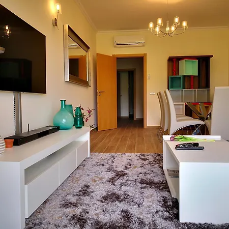 Spacious In With Pool And Terrace Albufeira