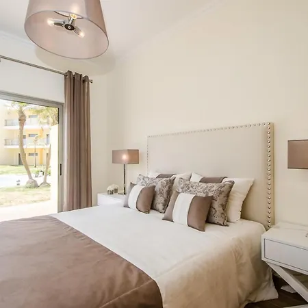 Spacious In With Pool And Terrace Apartment Albufeira