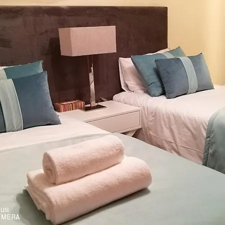 Spacious In With Pool And Terrace * Albufeira