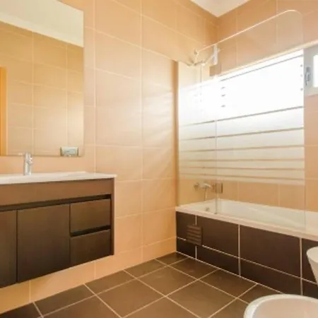 Spacious In With Pool And Terrace