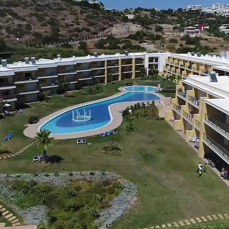 Spacious In With Pool And Terrace