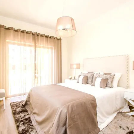Spacious In With Pool And Terrace *