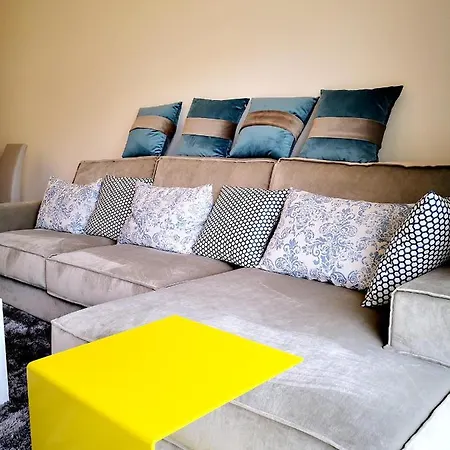 Spacious In With Pool And Terrace אלבופיירה