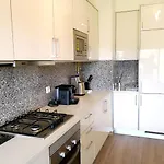 Spacious In With Pool And Terrace Apartament